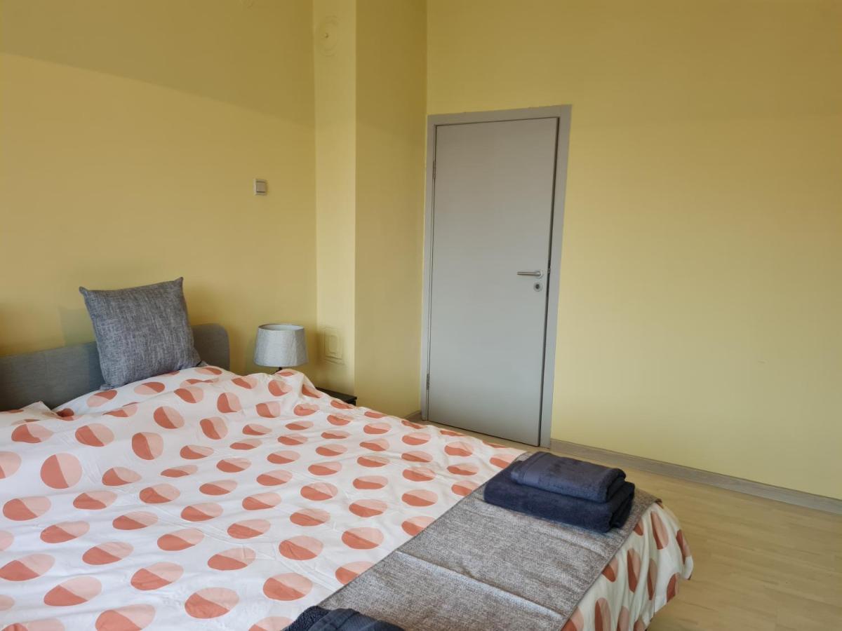 Spacious Apartment "Sunny Sofia" In The Heart Of Varna City Exterior foto