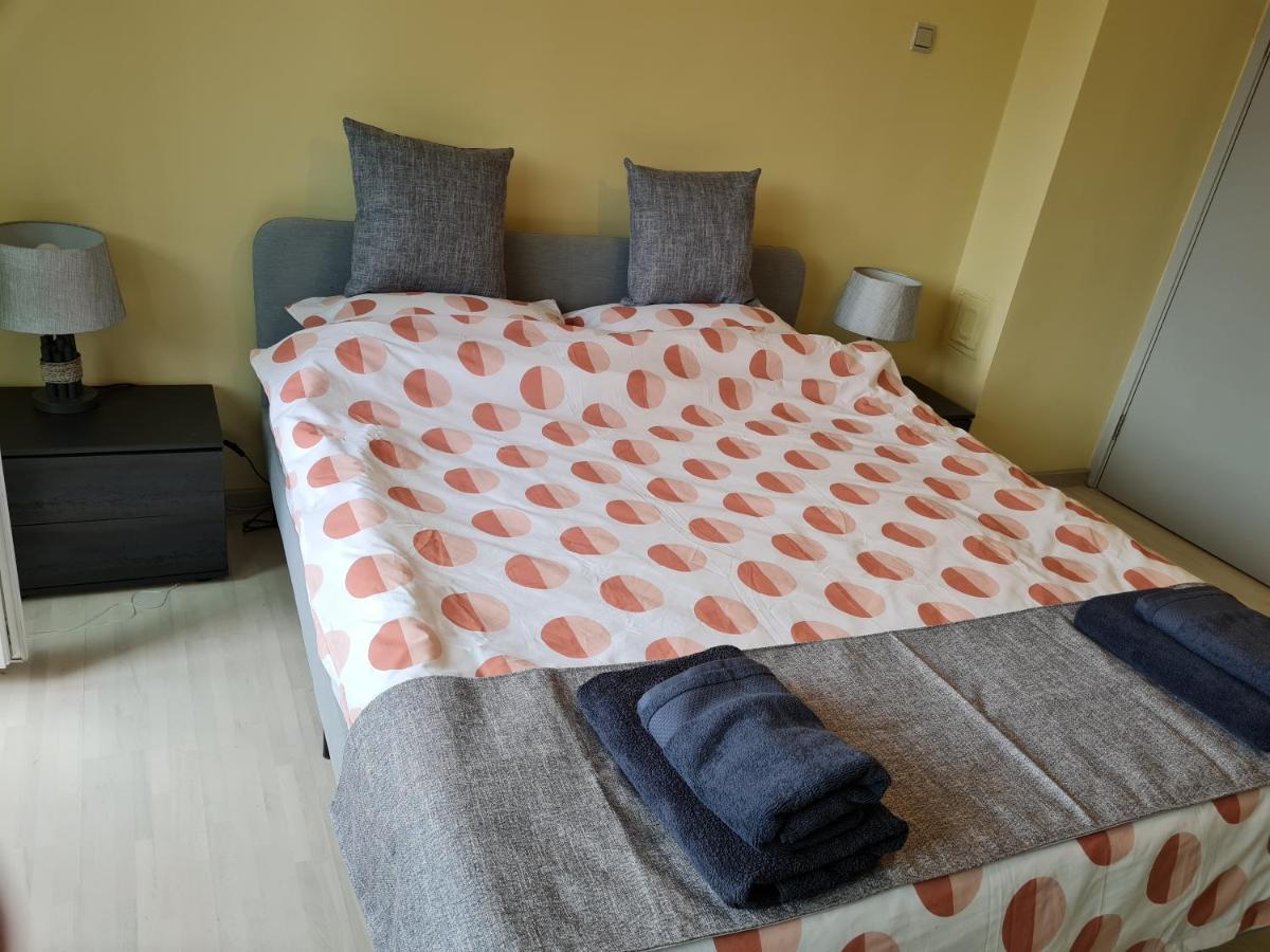 Spacious Apartment "Sunny Sofia" In The Heart Of Varna City Exterior foto