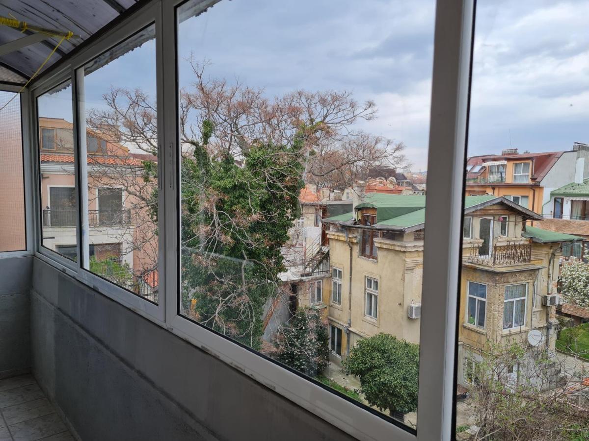 Spacious Apartment "Sunny Sofia" In The Heart Of Varna City Exterior foto