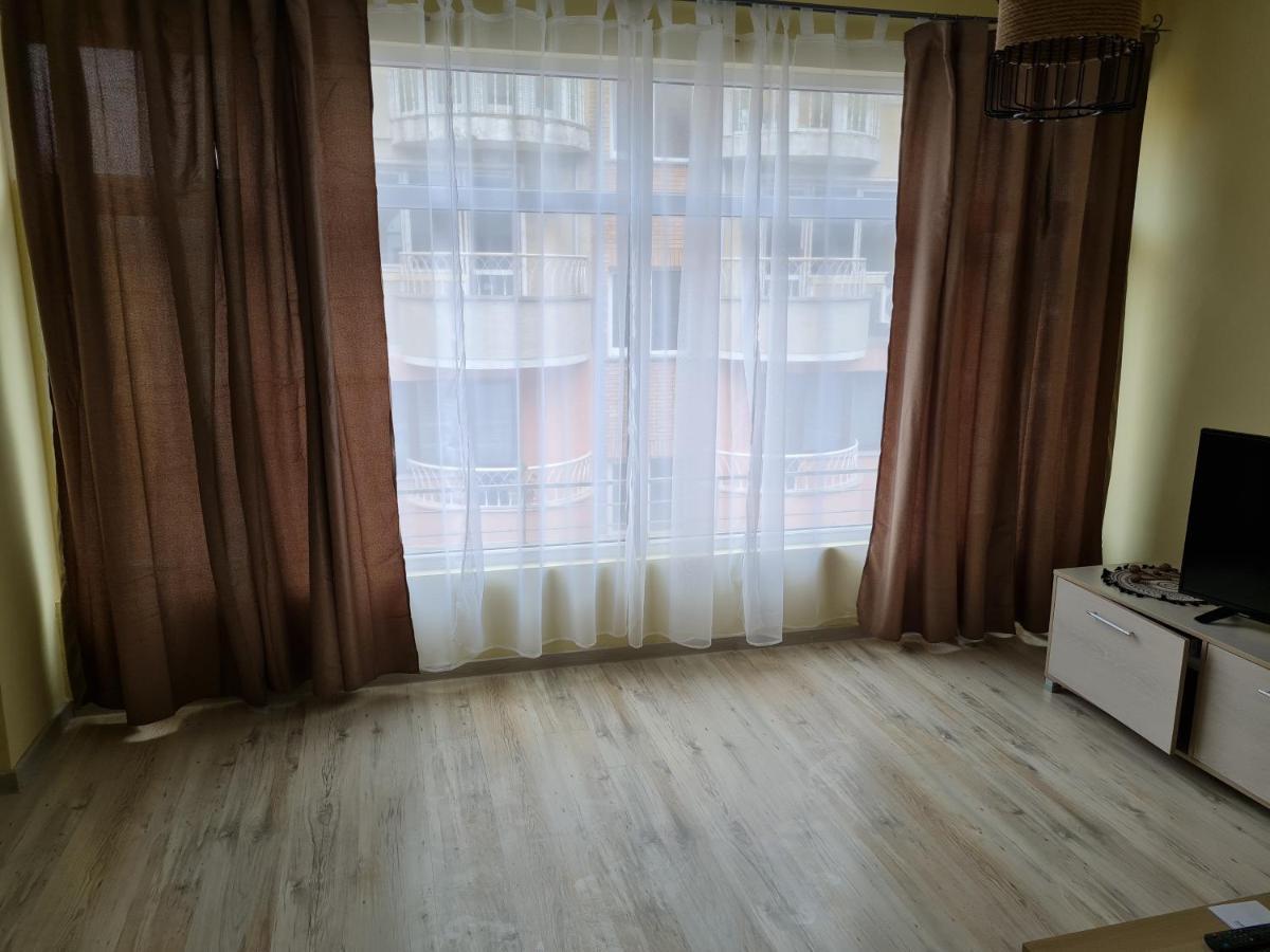 Spacious Apartment "Sunny Sofia" In The Heart Of Varna City Exterior foto