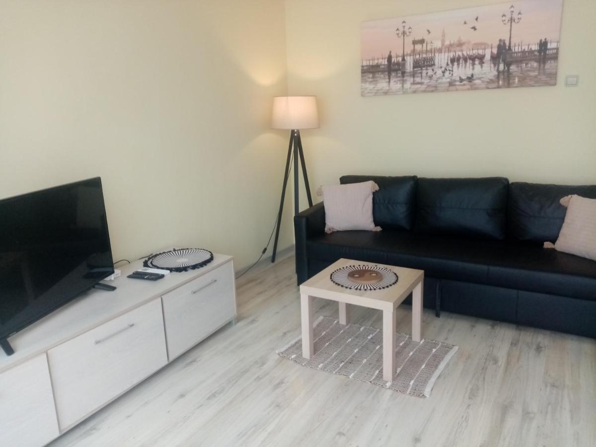 Spacious Apartment "Sunny Sofia" In The Heart Of Varna City Exterior foto