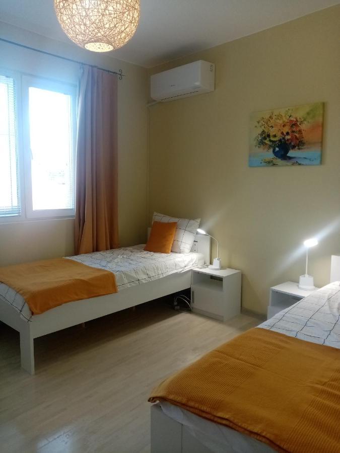 Spacious Apartment "Sunny Sofia" In The Heart Of Varna City Exterior foto